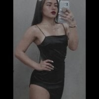 MandyMia Adlı Modelin Çevrimdışı Sohbet Odası