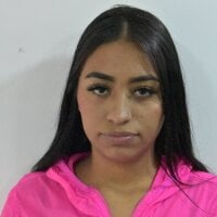 valentinalee1's Offline Chat Room