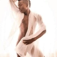 lickmeraw's Avatar Photo