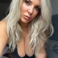 Bustyblondebabe32Live Webcam