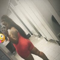 ChocolateKissesBaee