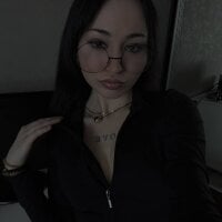 OdeliaBow webcam