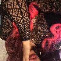 teenagedoll's Offline Chat Room