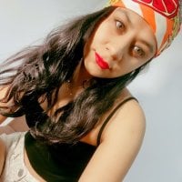 Ara_cely Adlı Modelin Çevrimdışı Sohbet Odası