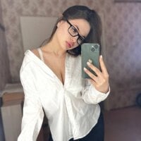 SirenSerena webcam model
