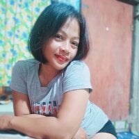 HottyElle webcam