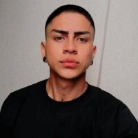 Luisjordan's Offline Chat Room