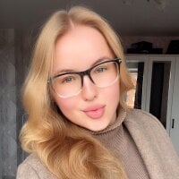 JudithWilson webcam model