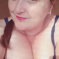 LiluHot's Profile Photo