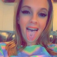loveydevil7 webcam model