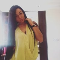 Alice_Lust's Offline Chat Room