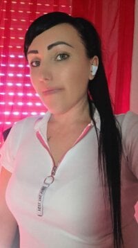 ArianaXFresh webcam model