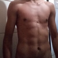 Gigantehemiy27's Offline Chat Room