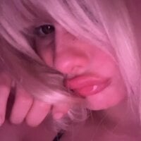 BlondyyArish webcam model