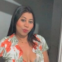 gayatrihoy webcam model