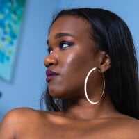 khamiyarose's Offline Chat Room