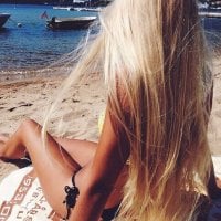 Anabella_Sweet's Offline Chat Room