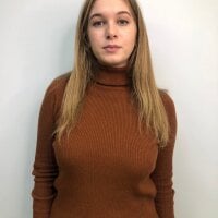 MariaJonesf's Offline Chat Room