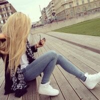 R_aapunzel_ Adlı Modelin Çevrimdışı Sohbet Odası