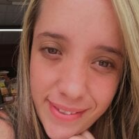 IsabellaaBaker_ webcam