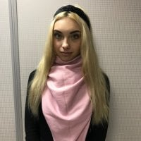 AaliyahDjin's Offline Chat Room