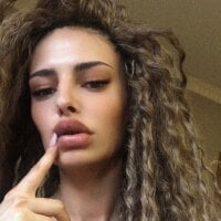 WhiTEChocOlaTE23 webcam model