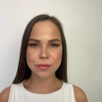 AlizeeRoux's Offline Chat Room