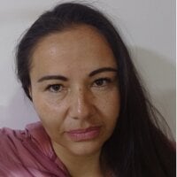 rose_diamond_'s Offline Chat Room