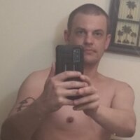 Luci4You's Offline Chat Room