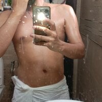 AlphaFox_Sins webcam