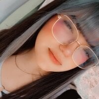 ZoeSkyee_ webcam model