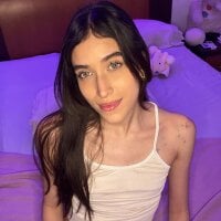 Kiara-Cute