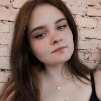 Sweet_Aisi's Offline Chat Room