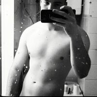 Boy18cm93 webcam model