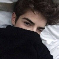 Adamlovestocum4un Offline chat-huone