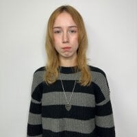 ElswythCornett webcam model