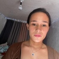 ur_hotgirlasian model avatar