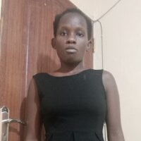 Betsyy2 Adlı Modelin Çevrimdışı Sohbet Odası