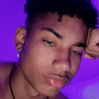 Mikeymestillon webcam