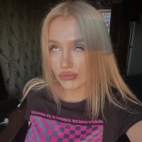 Exsugary fully nude on webcam for live porn video chat