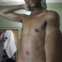 LovedRomanc's Offline Chat Room