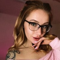 Micaela_Li