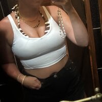HotWifeJules' Avatar Pic