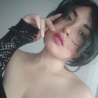 laura395 webcam model