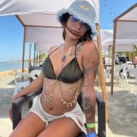 victorialavigne's Offline Chat Room