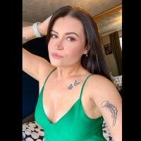 VictoriiaPeach webcam model