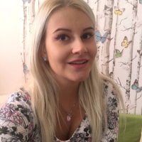 SuzyBlonde18's Offline Chat Room