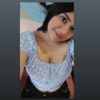 izzbigboobs webcam model