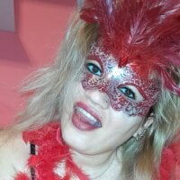 BlondeLoveDick's Offline Chat Room