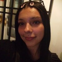 MollyBratz webcam model